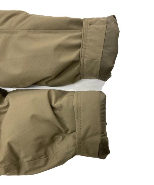 DESCENTE ALLTERRAIN（デザイント オルテライン）DESCENTE ALLTERRAIN JOURNAL STANDARD (ジャーナルスタンダード) 別注 MOUNTAINEER MIZUSAWA DOWN JACKET　DX-G0392JS ベージュ サイズ:Mの古着・服飾アイテム