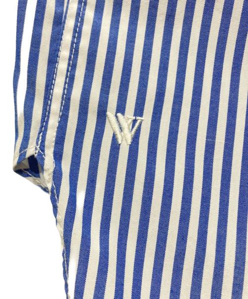 lounge WRAY（ラウンジレイ）lounge WRAY (ラウンジレイ) オーバーサイズシャツ ホワイト×ブルー サイズ:Freeの古着・服飾アイテム