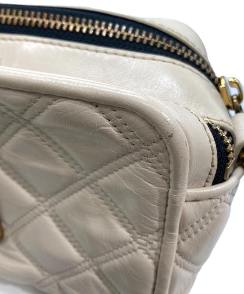 MARC JACOBS（マークジェイコブズ）MARC JACOBS (マークジェイコブス) キルテッドソフトショット アイボリーの古着・服飾アイテム