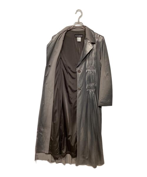 ISSEY MIYAKE（イッセイミヤケ）ISSEY MIYAKE (イッセイミヤケ) メタリック2Bデザインコート グレー サイズ:2の古着・服飾アイテム