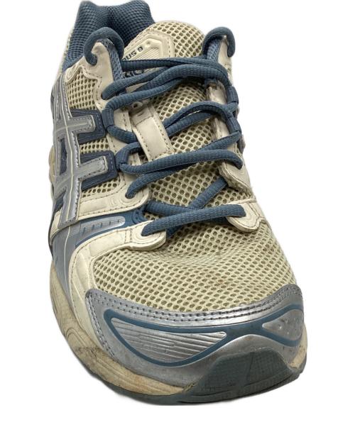 asics（アシックス）asics (アシックス) WIND AND SEA (ウィンダンシー) GEL-NIMBUS 9 ローカットスニーカー　1201A801 グレー サイズ:US9 1/2の古着・服飾アイテム