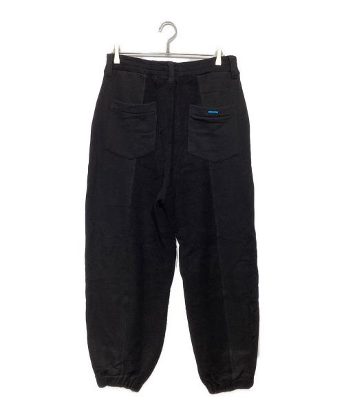 MUZE TURQUOISE LABEL（ミューズ ターコイズ レーベル）MUZE TURQUOISE LABEL (ミューズ ターコイズ レーベル) CIRCUIT RELAXED FIT SWEAT TROUSERS ブラック サイズ:2の古着・服飾アイテム