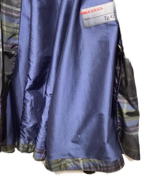 PRADA（プラダ）PRADA (プラダ) チェックナイロンコート290229 1CER マルチカラー サイズ:42の古着・服飾アイテム