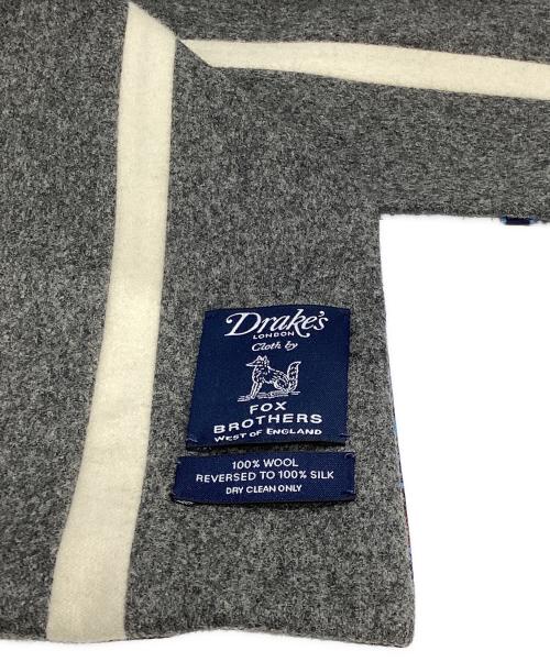 DRAKE'S（ドレイクス）DRAKE'S (ドレイクス) FOX BROTHERS (フォックスブラザーズ) WOOL＆シルクマフラー グレー×ネイビーの古着・服飾アイテム