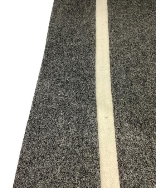 DRAKE'S（ドレイクス）DRAKE'S (ドレイクス) FOX BROTHERS (フォックスブラザーズ) WOOL＆シルクマフラー グレー×ネイビーの古着・服飾アイテム