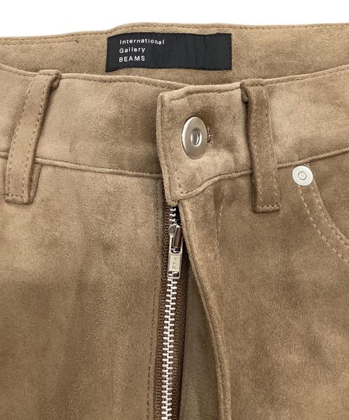 International Gallery BEAMS（インターナショナルギャラリービームス)）International Gallery BEAMS (インターナショナルギャラリービームス)) シープスエード バギーショーツ ブラウン サイズ:Mの古着・服飾アイテム