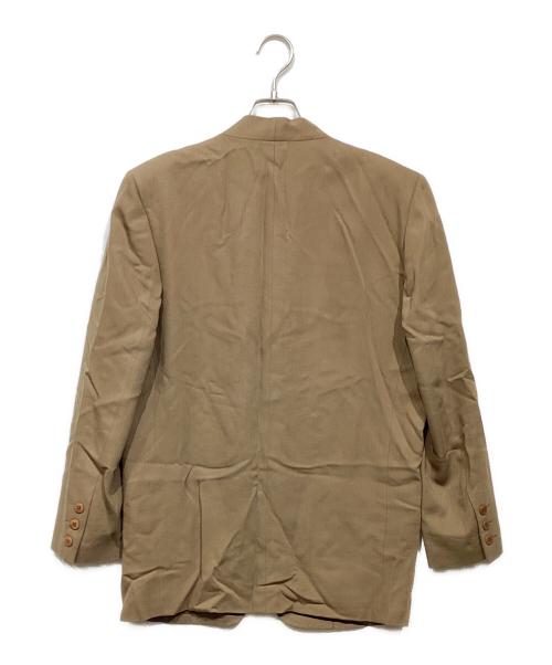 ISSEY MIYAKE（イッセイミヤケ）ISSEY MIYAKE (イッセイミヤケ) ノーカラー1Bジャケット ベージュ サイズ:Mの古着・服飾アイテム