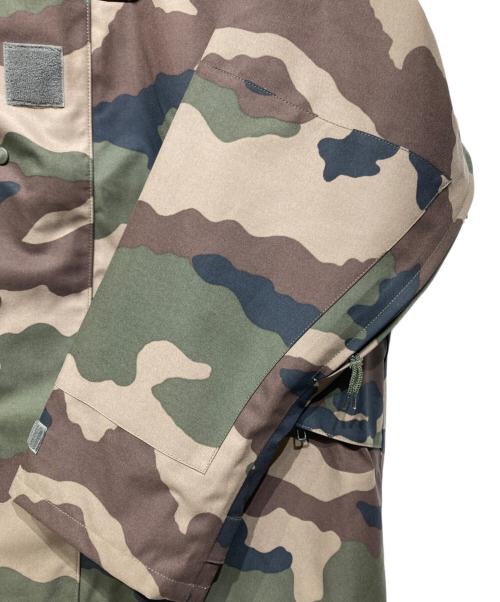 VTN（ブイティーエヌ）VTN (ブイティーエヌ) フランス軍　カモフラ柄ジャケット グリーン サイズ: 120Lの古着・服飾アイテム