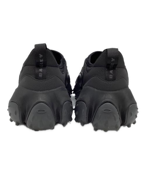 OAKLEY（オークリー）OAKLEY (オークリー) Edge Icon ローカットスニーカー グレー×ブラック サイズ:US8の古着・服飾アイテム