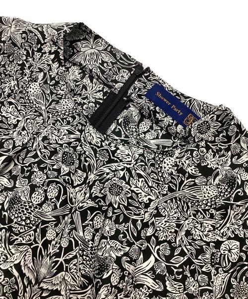 Shower Party（シャワーパーティー）Shower Party (シャワーパーティー) LIBERTY　いちご泥棒 長袖ワンピース ブラック サイズ:2の古着・服飾アイテム