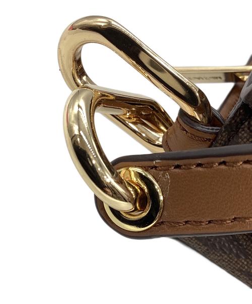 MICHAEL KORS（マイケル・コース）MICHAEL KORS (マイケル・コース) モノグラム　ショルダーバッグ ブラウンの古着・服飾アイテム