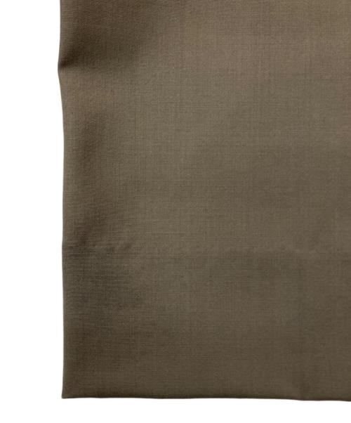 H BEAUTY&YOUTH（エイチ ビューティー&ユース）H BEAUTY&YOUTH (エイチ ビューティー&ユース) ハイデンシティ トロピカルウール フレアスラックス　1214-177-9529 カーキ サイズ:Mの古着・服飾アイテム