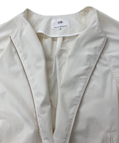 23区（ニジュウサンク）23区 (ニジュウサンク) ナイロン2WAYストレッチ ブルゾン　JKWOCM0308 ホワイト サイズ:38の古着・服飾アイテム
