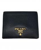 PRADAプラダ）の古着「コンパクト 2つ折り財布」｜ブラック