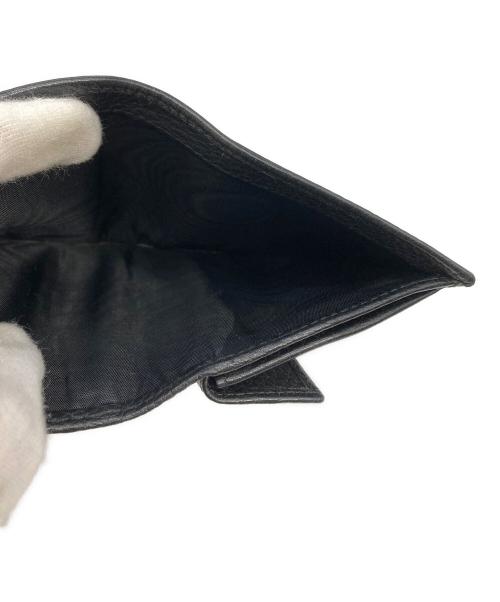 PRADA（プラダ）PRADA (プラダ) コンパクト 2つ折り財布 ブラックの古着・服飾アイテム