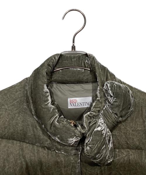 RED VALENTINO（レッドヴァレンティノ）RED VALENTINO (レッドヴァレンティノ) ベロアダウンコート　DRA3595A オリーブ サイズ:46の古着・服飾アイテム