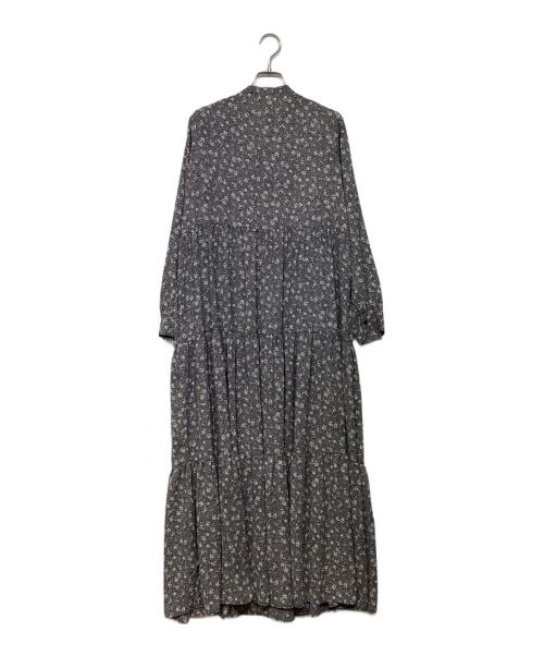 BEARDSLEY（ビアズリー）BEARDSLEY (ビアズリー) 小花柄ティアードワンピース ネイビー サイズ:Freeの古着・服飾アイテム