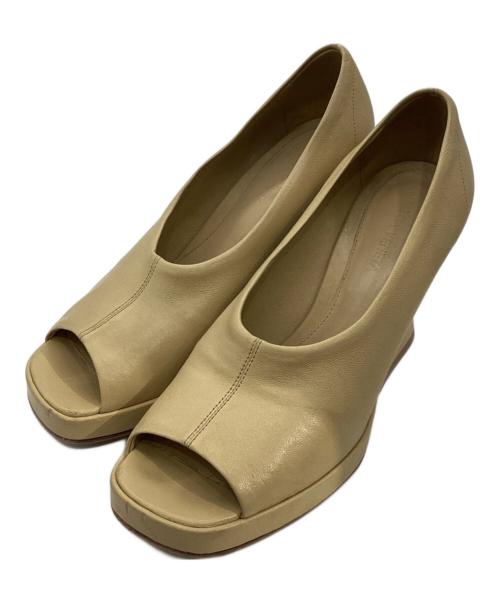 BOTTEGA VENETA（ボッテガベネタ）BOTTEGA VENETA (ボッテガベネタ) チャンキーパンプス ベージュ サイズ:36の古着・服飾アイテム