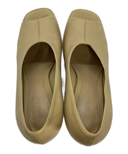 BOTTEGA VENETA（ボッテガベネタ）BOTTEGA VENETA (ボッテガベネタ) チャンキーパンプス ベージュ サイズ:36の古着・服飾アイテム
