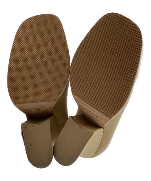 BOTTEGA VENETA（ボッテガベネタ）BOTTEGA VENETA (ボッテガベネタ) チャンキーパンプス ベージュ サイズ:36の古着・服飾アイテム