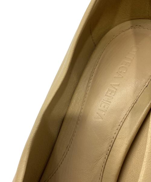 BOTTEGA VENETA（ボッテガベネタ）BOTTEGA VENETA (ボッテガベネタ) チャンキーパンプス ベージュ サイズ:36の古着・服飾アイテム