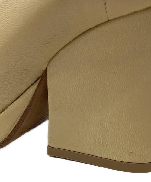 BOTTEGA VENETA（ボッテガベネタ）BOTTEGA VENETA (ボッテガベネタ) チャンキーパンプス ベージュ サイズ:36の古着・服飾アイテム