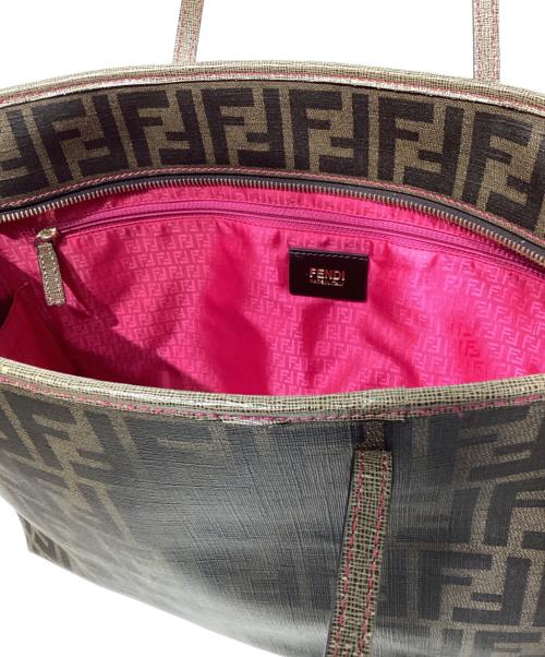 FENDI（フェンディ）FENDI (フェンディ) ズッカ柄PVCトートバッグ　8BH198-GRP ブラウンの古着・服飾アイテム