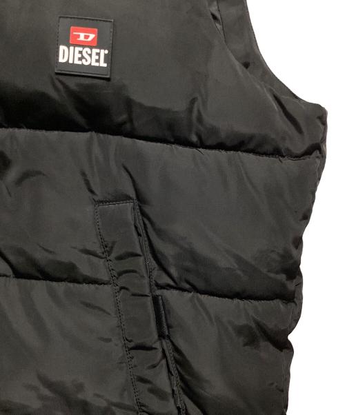 DIESEL（ディーゼル）DIESEL (ディーゼル) スモールロゴ 中綿ベスト ブラック サイズ:Sの古着・服飾アイテム