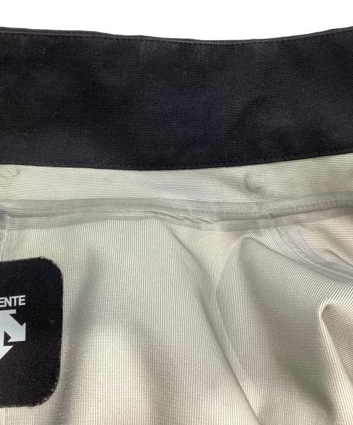 DESCENTE（デサント）DESCENTE (デサント) DLMQJC38　GORE-TEX WOOL COAT ブラック サイズ:Sの古着・服飾アイテム