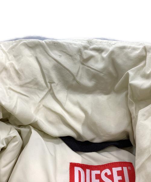 DIESEL（ディーゼル）DIESEL (ディーゼル) W-PEYT-SSL ダウンベスト クリーム サイズ:40の古着・服飾アイテム