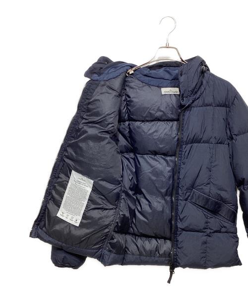 STONE ISLAND（ストーンアイランド）STONE ISLAND (ストーンアイランド) ガーメントダイナイロンフーデッドダウンジャケット ネイビー サイズ:Sの古着・服飾アイテム