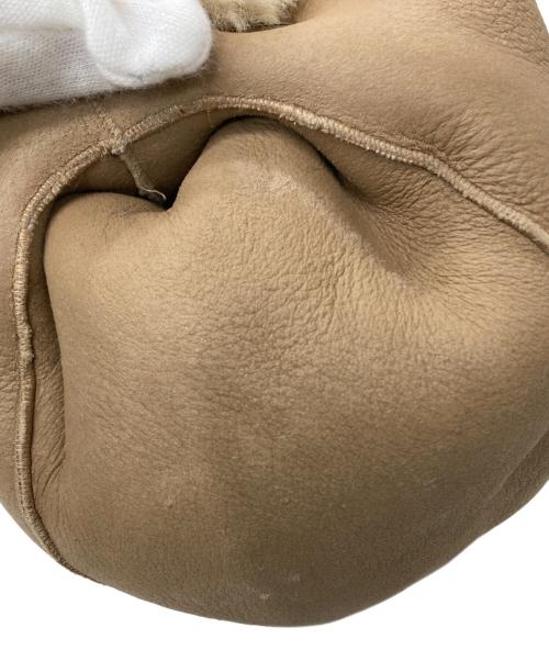 TOD'S（トッズ）TOD'S (トッズ) ムートンボアハンドバッグ アイボリーの古着・服飾アイテム