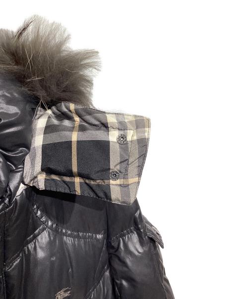 BURBERRY BLUE LABEL（バーバリー ブルー レーベル）BURBERRY BLUE LABEL (バーバリーロンドンブルーレーベル) ダウンコート　FRF01-532-09 ブラック サイズ:38の古着・服飾アイテム