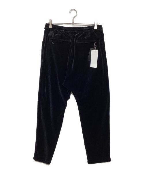 WHITE MOUNTAINEERING（ホワイトマウンテ二アニング）WHITE MOUNTAINEERING (ホワイトマウンテ二アニング) UMBRO (アンブロ) VELOUR PANTS BK2473503 ブラック サイズ:Lの古着・服飾アイテム