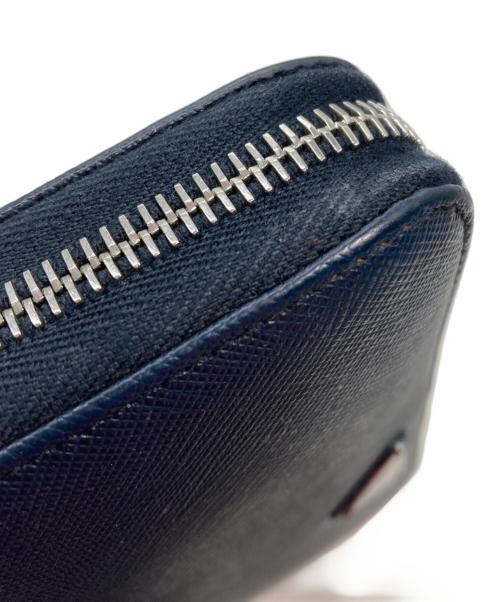 PRADA（プラダ）PRADA (プラダ) サフィアーノ ラウンドファスナー財布 ネイビーの古着・服飾アイテム