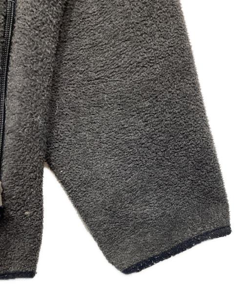 Patagonia（パタゴニア）Patagonia (パタゴニア) シンチラフリースジャケット グレー サイズ:Lの古着・服飾アイテム