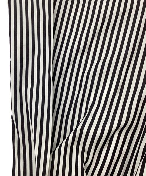 LOEFF（ロエフ）LOEFF (ロエフ) コットンストライプベルテッドワンピース ホワイト×ネイビー サイズ:1の古着・服飾アイテム