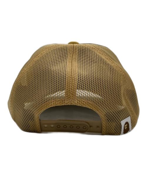 A BATHING APE（ア ベイシング エイプ）A BATHING APE (ア ベイシング エイプ) moussy (マウジー) REISSUE MESH キャップ カーキ サイズ:Fの古着・服飾アイテム