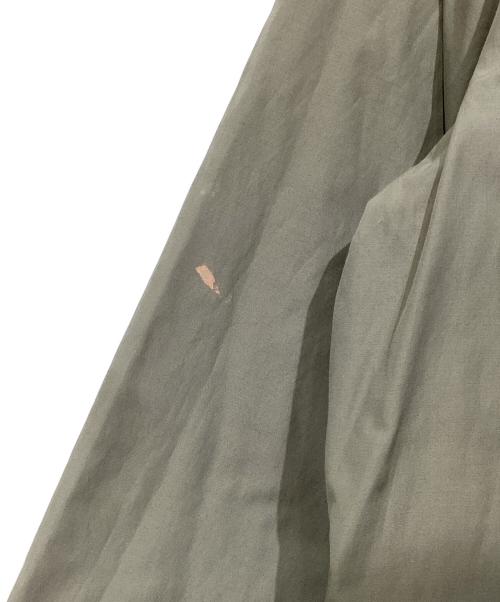 plantation（プランテーション）plantation (プランテーション) ライトリバーダウンコート グレー×カーキ サイズ:Mの古着・服飾アイテム