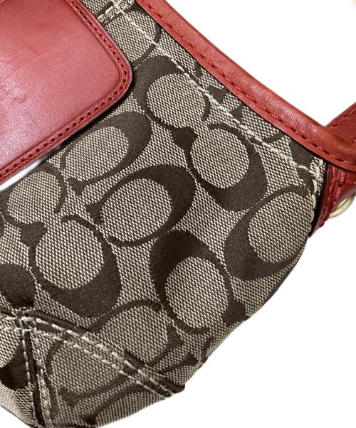 COACH（コーチ）COACH (コーチ) ソーホー ショルダーバッグ ベージュ×レッドの古着・服飾アイテム