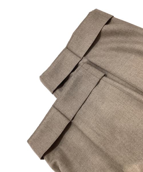AURALEE（オーラリー）AURALEE (オーラリー) SUPER LIGHT WOOL TWOーTUCK SLACKS ブラウン サイズ:5の古着・服飾アイテム