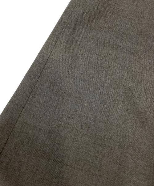 AURALEE（オーラリー）AURALEE (オーラリー) SUPER LIGHT WOOL TWOーTUCK SLACKS ブラウン サイズ:5の古着・服飾アイテム