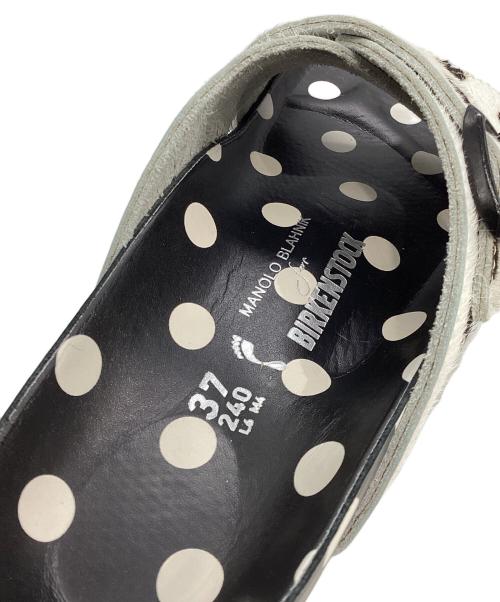 BIRKENSTOCK（ビルケンシュトック）BIRKENSTOCK (ビルケンシュトック) Manolo Blahnik (マノロブラニク) ドットサンダル ホワイト×ブラック サイズ:24の古着・服飾アイテム