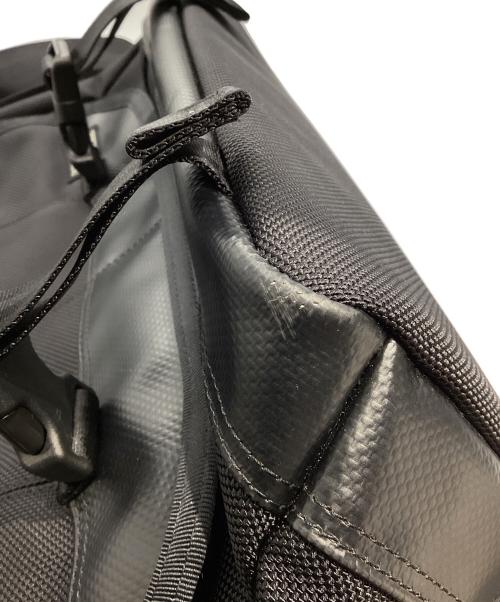 PORTER（ポーター）PORTER (ポーター) HEAT ショルダーバッグ ブラックの古着・服飾アイテム