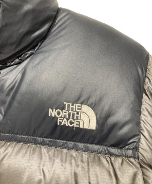 THE NORTH FACE（ザ ノース フェイス）THE NORTH FACE (ザ ノース フェイス) ヌプシ ダウンジャケット グレー×ブラック サイズ:Mの古着・服飾アイテム