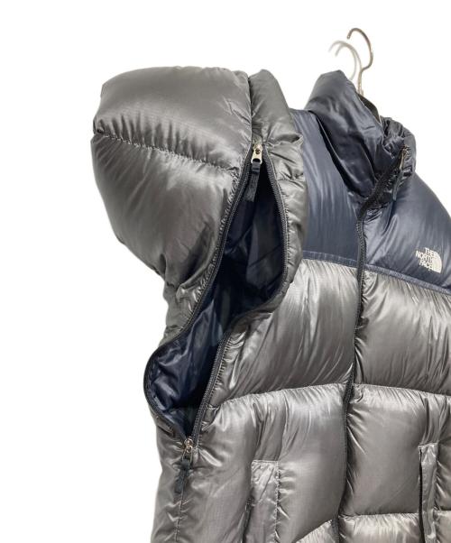 THE NORTH FACE（ザ ノース フェイス）THE NORTH FACE (ザ ノース フェイス) ヌプシ ダウンジャケット グレー×ブラック サイズ:Mの古着・服飾アイテム