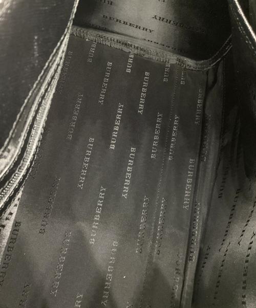 BURBERRY（バーバリー）BURBERRY (バーバリー) ロゴプレート ボストンバッグ ブラックの古着・服飾アイテム