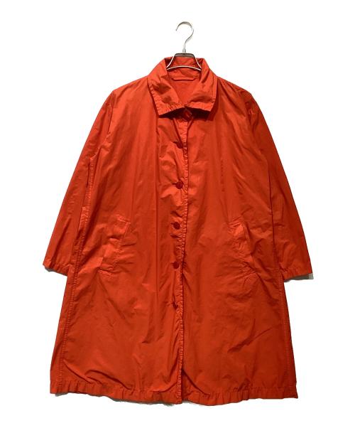 me ISSEY MIYAKE（ミーイッセイ ミヤケ）me ISSEY MIYAKE (ミーイッセイ ミヤケ) ナイロンステンカラーコート　MI62FA321 オレンジ サイズ:Freeの古着・服飾アイテム