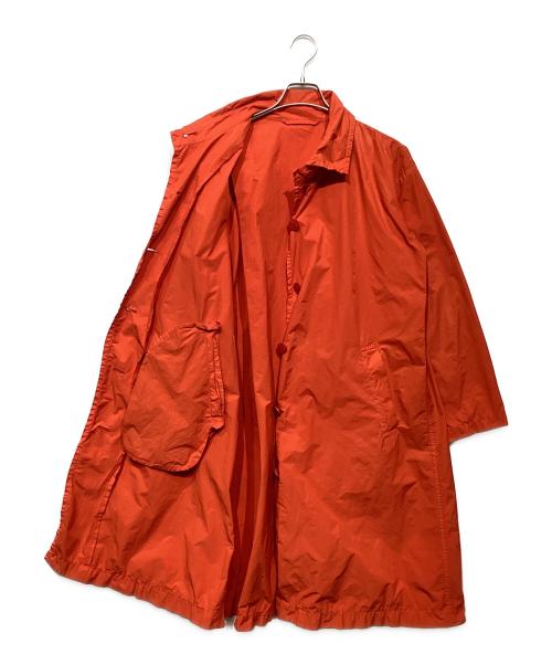 me ISSEY MIYAKE（ミーイッセイ ミヤケ）me ISSEY MIYAKE (ミーイッセイ ミヤケ) ナイロンステンカラーコート　MI62FA321 オレンジ サイズ:Freeの古着・服飾アイテム