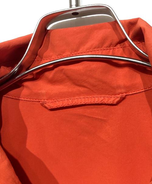 me ISSEY MIYAKE（ミーイッセイ ミヤケ）me ISSEY MIYAKE (ミーイッセイ ミヤケ) ナイロンステンカラーコート　MI62FA321 オレンジ サイズ:Freeの古着・服飾アイテム